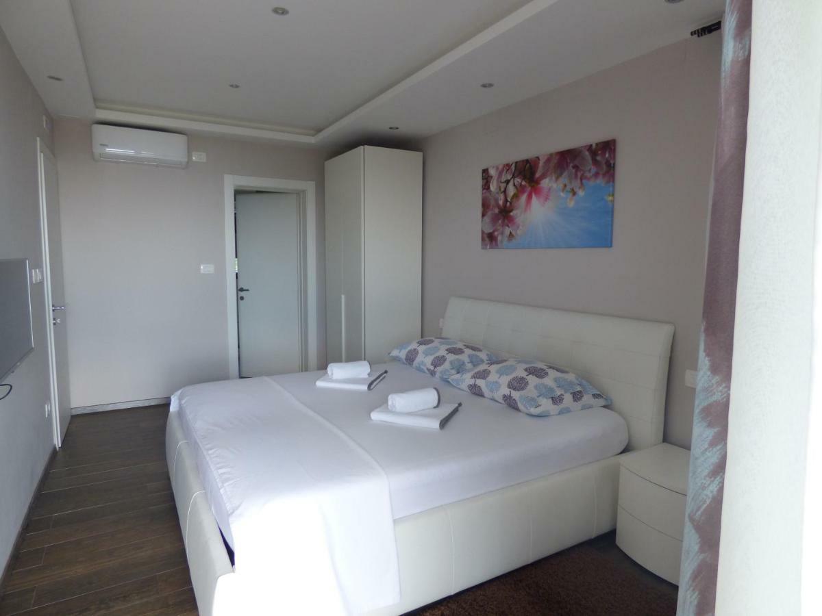 Vila Martina - Bellevue Šmrika Dış mekan fotoğraf